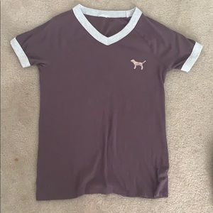 I am selling this victorious pink shirt